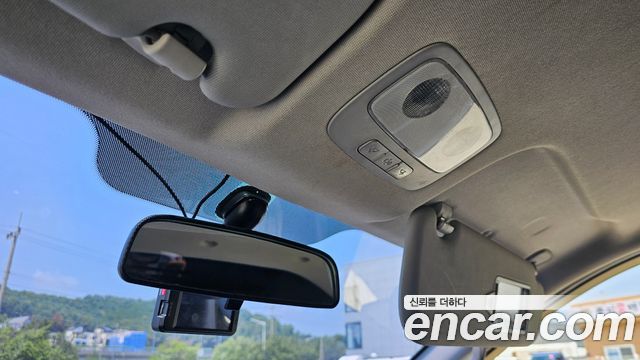Hyundai Starex 2018 thumb 12
