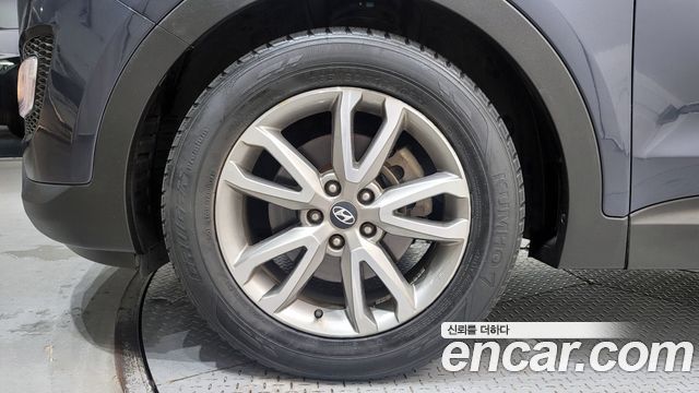 Hyundai Santa Fe 2013 thumb 6