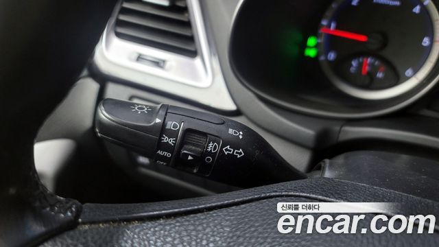 Hyundai Santa Fe 2013 thumb 11