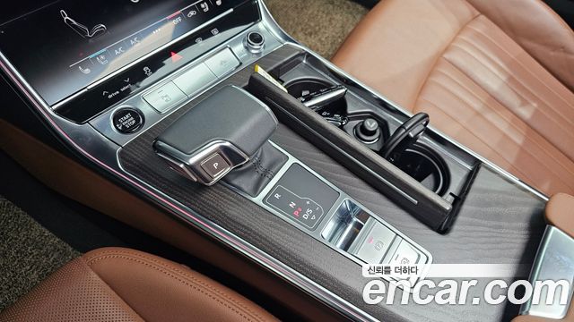 Audi A6 2021 thumb 10