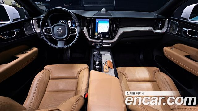 Volvo XC60 2020 thumb 7
