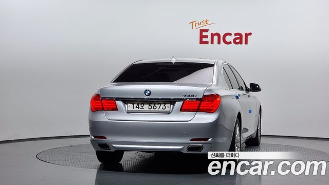 BMW 7 серии 2010 thumb 4