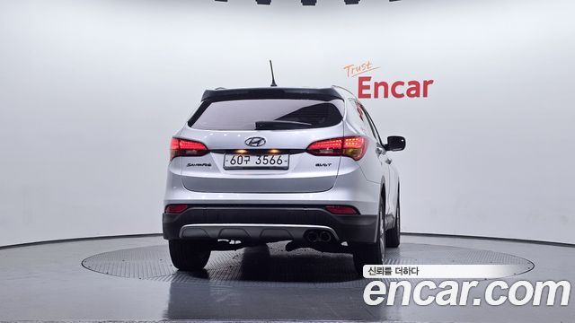 Hyundai Santa Fe 2012 thumb 5