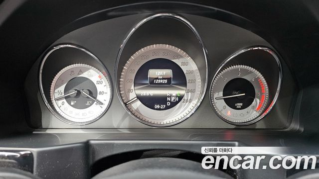 Mercedes-Benz GLK 2012 thumb 8