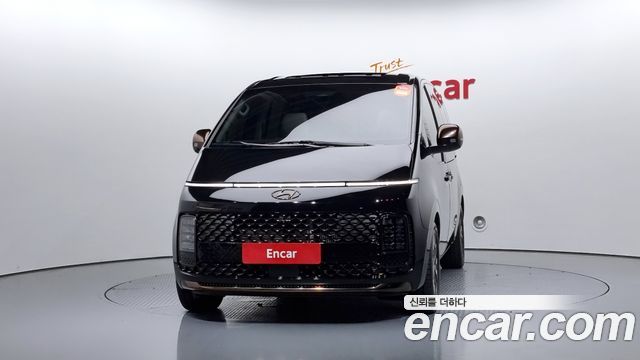 Hyundai Staria 2024 thumb 4