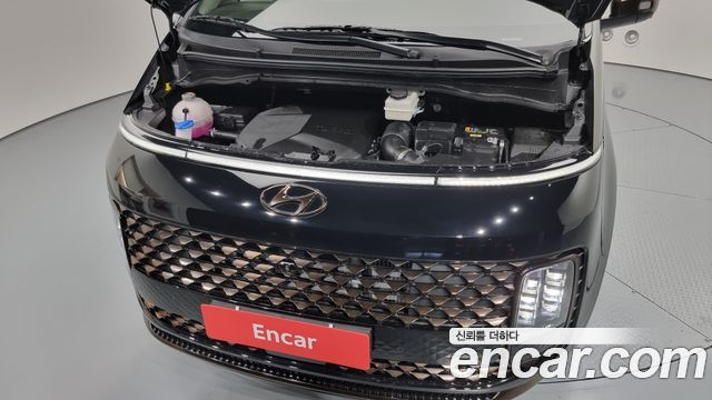 Hyundai Staria 2024 thumb 7