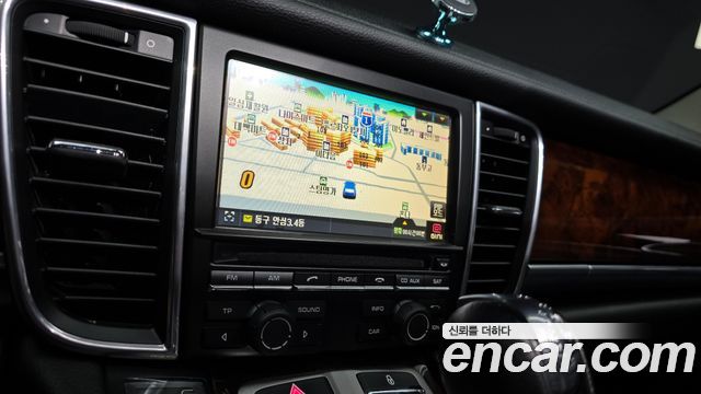 Porsche Panamera 2012 thumb 12