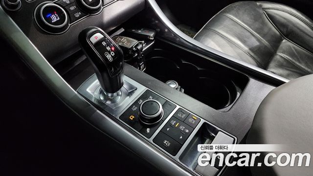 Land Rover Range Rover Sport 2016 thumb 10
