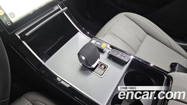 Land Rover Range Rover Evoque 2024 thumb 9