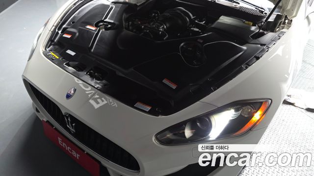 Maserati GranTurismo 2016 thumb 7
