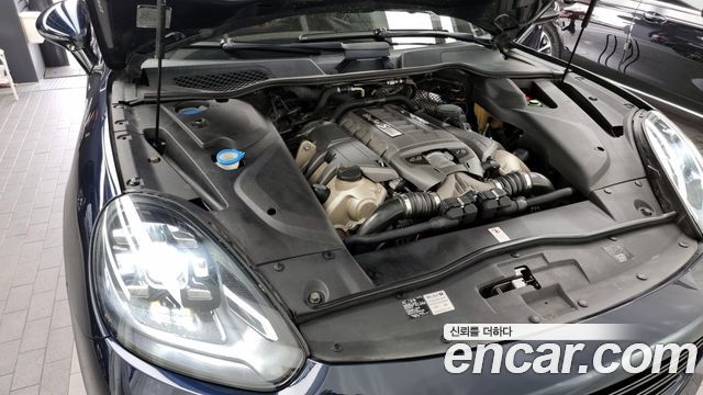 Porsche Cayenne 2015 thumb 7