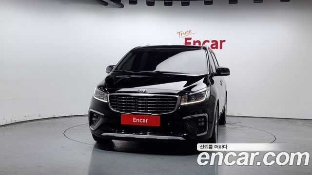 Kia Carnival 2019 thumb 4