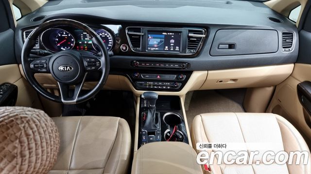 Kia Carnival 2019 thumb 7