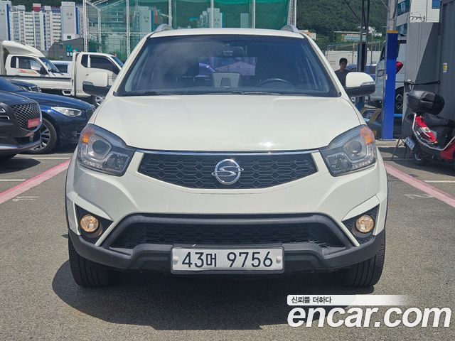 SsangYong Korando 2013 thumb 2