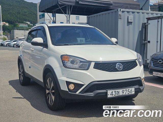 SsangYong Korando 2013 thumb 4