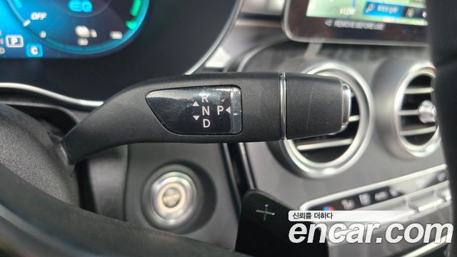 Mercedes-Benz GLC 2023 thumb 9