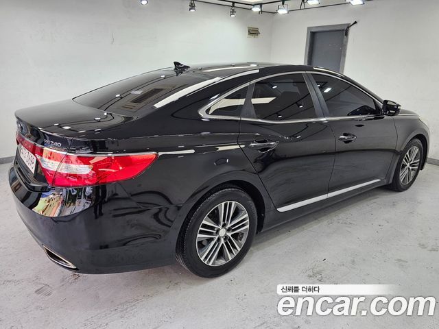 Hyundai Grandeur 2013 thumb 7