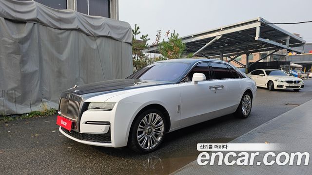 Rolls-Royce Ghost 2021 thumb 2