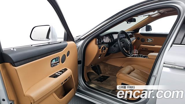 Rolls-Royce Ghost 2021 thumb 11
