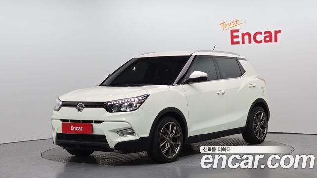 SsangYong Tivoli 2015 thumb 2