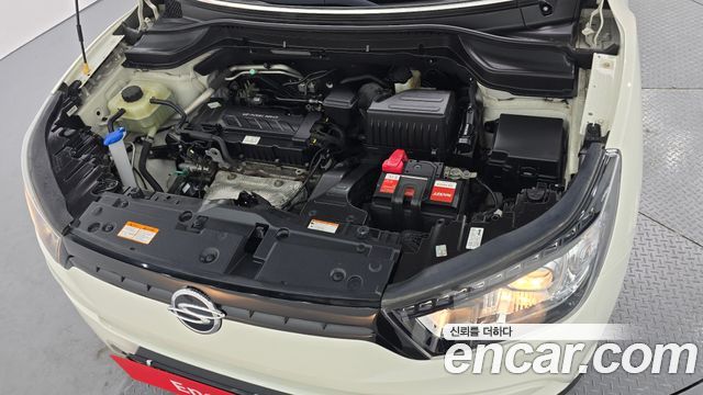 SsangYong Tivoli 2015 thumb 7