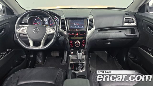 SsangYong Tivoli 2015 thumb 8
