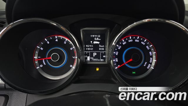 SsangYong Tivoli 2015 thumb 9