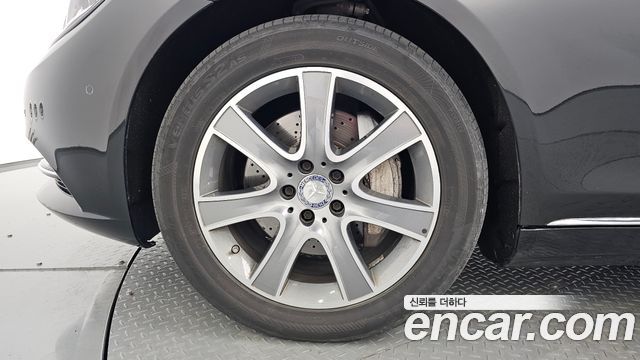 Mercedes-Benz S-Class 2014 thumb 5