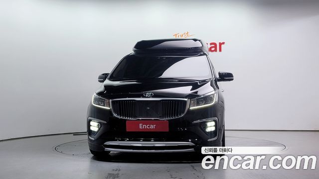 Kia Carnival 2019 thumb 3