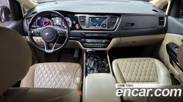 Kia Carnival 2019 thumb 7