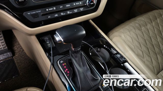 Kia Carnival 2019 thumb 9