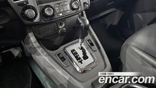 SsangYong Korando 2014 thumb 9