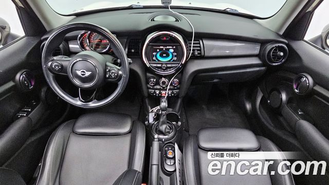 Mini Hatch 2015 thumb 8