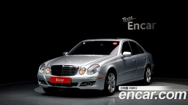 Mercedes-Benz E-Class 2007 thumb 2
