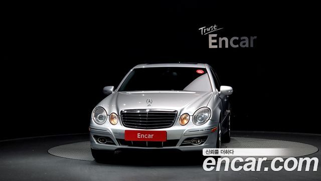 Mercedes-Benz E-Class 2007 thumb 4