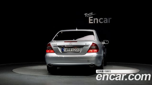 Mercedes-Benz E-Class 2007 thumb 5
