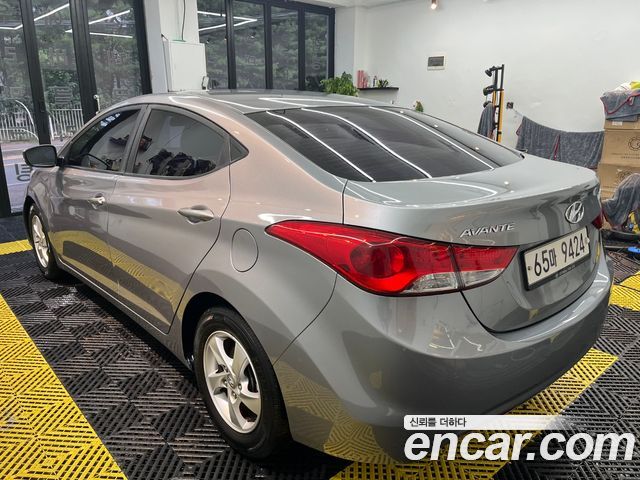 Hyundai Avante 2011 thumb 6