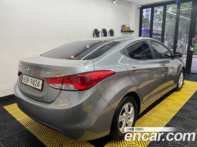 Hyundai Avante 2011 thumb 7