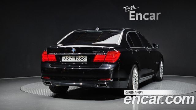 BMW 7 серии 2009 thumb 4