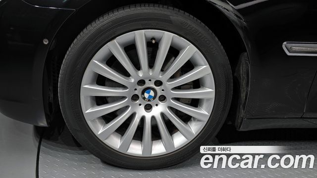 BMW 7 серии 2009 thumb 5
