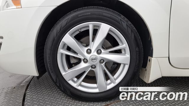 Nissan Altima 2015 thumb 6