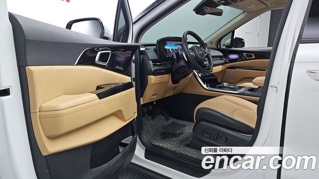 Kia Carnival 2023 thumb 10