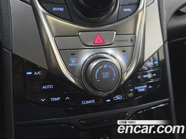 Hyundai Grandeur 2012 thumb 12