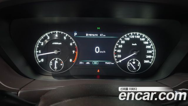 Genesis G90 2019 thumb 9