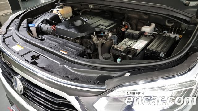 SsangYong Rexton 2017 thumb 6