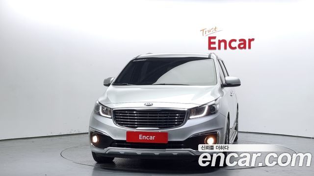 Kia Carnival 2015 thumb 4