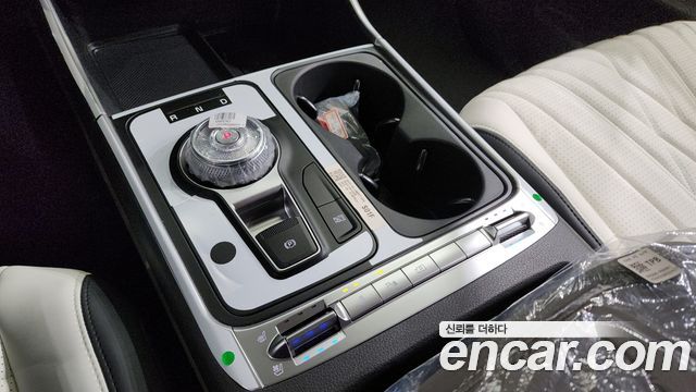 Kia Carnival 2025 thumb 9