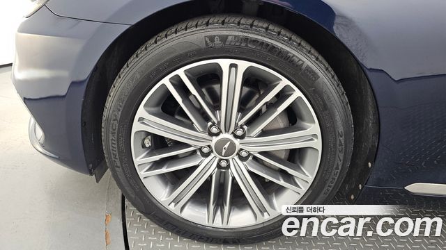 Genesis G80 2018 thumb 5