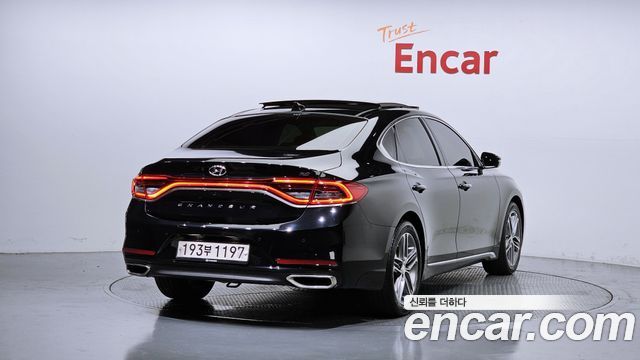 Hyundai Grandeur 2018 thumb 3