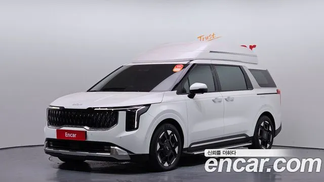 Kia Carnival 2024 thumb 2